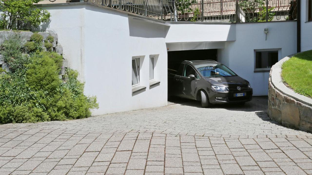 Pension Alpenhof B&B Colle Isarco Eksteriør billede