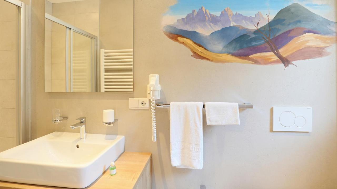 Pension Alpenhof B&B Colle Isarco Eksteriør billede