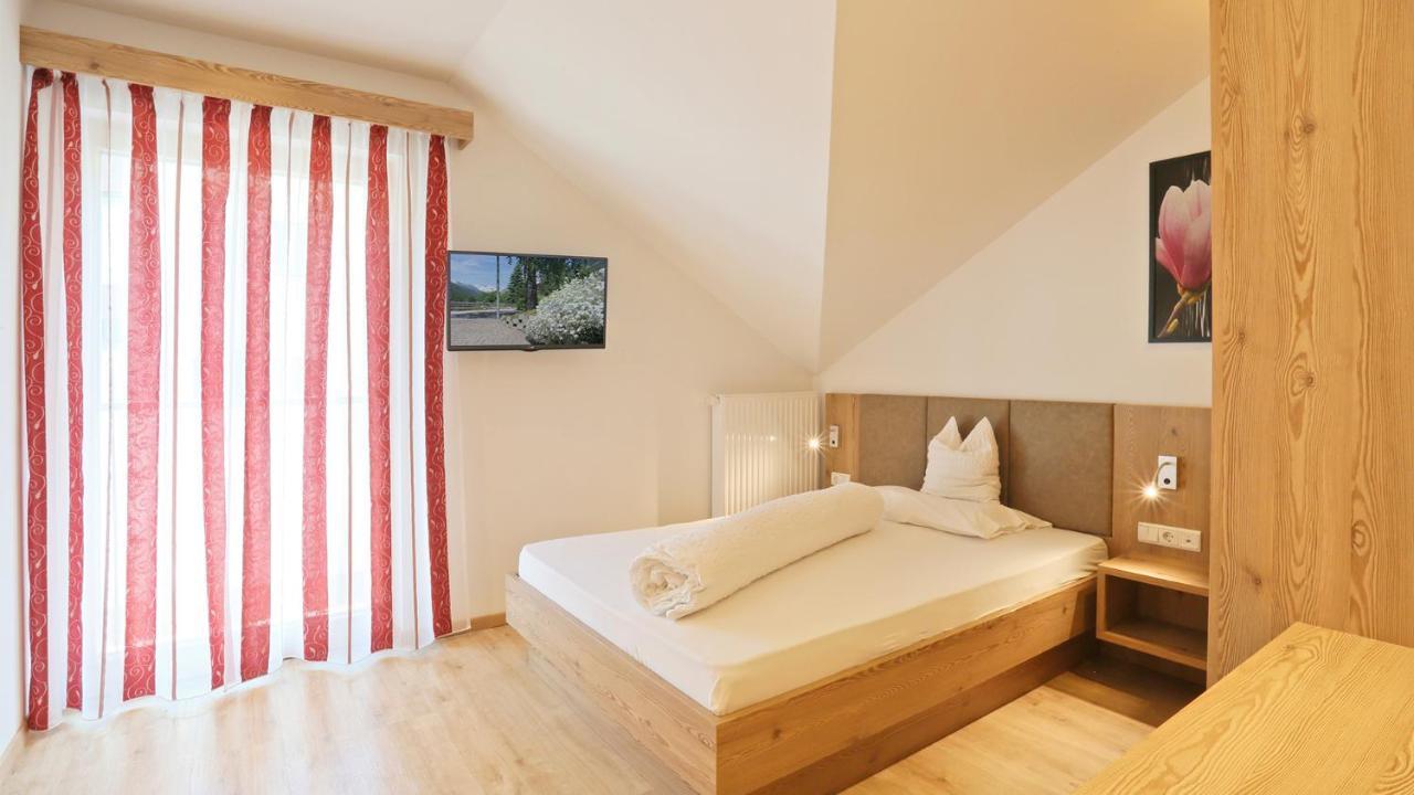 Pension Alpenhof B&B Colle Isarco Eksteriør billede