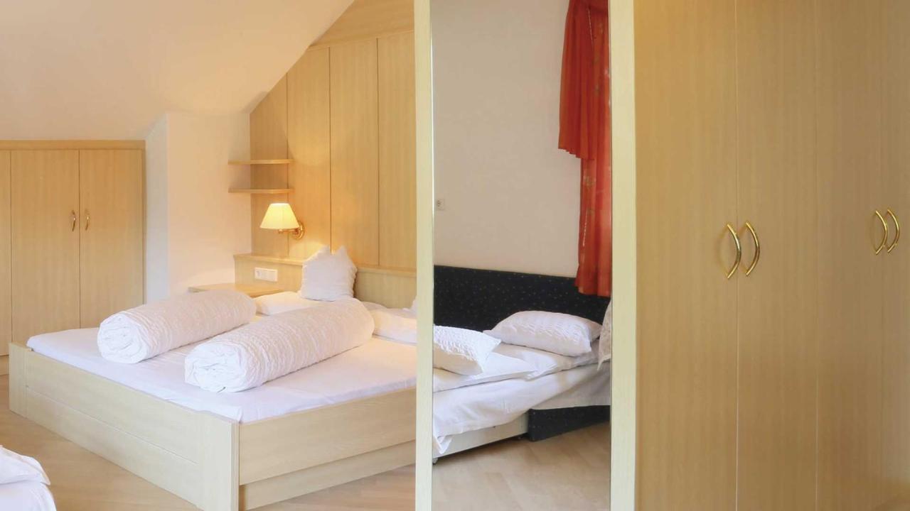 Pension Alpenhof B&B Colle Isarco Eksteriør billede